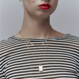 Zara PACK OF MEDALLION NECKLACES Monday to Friday collection